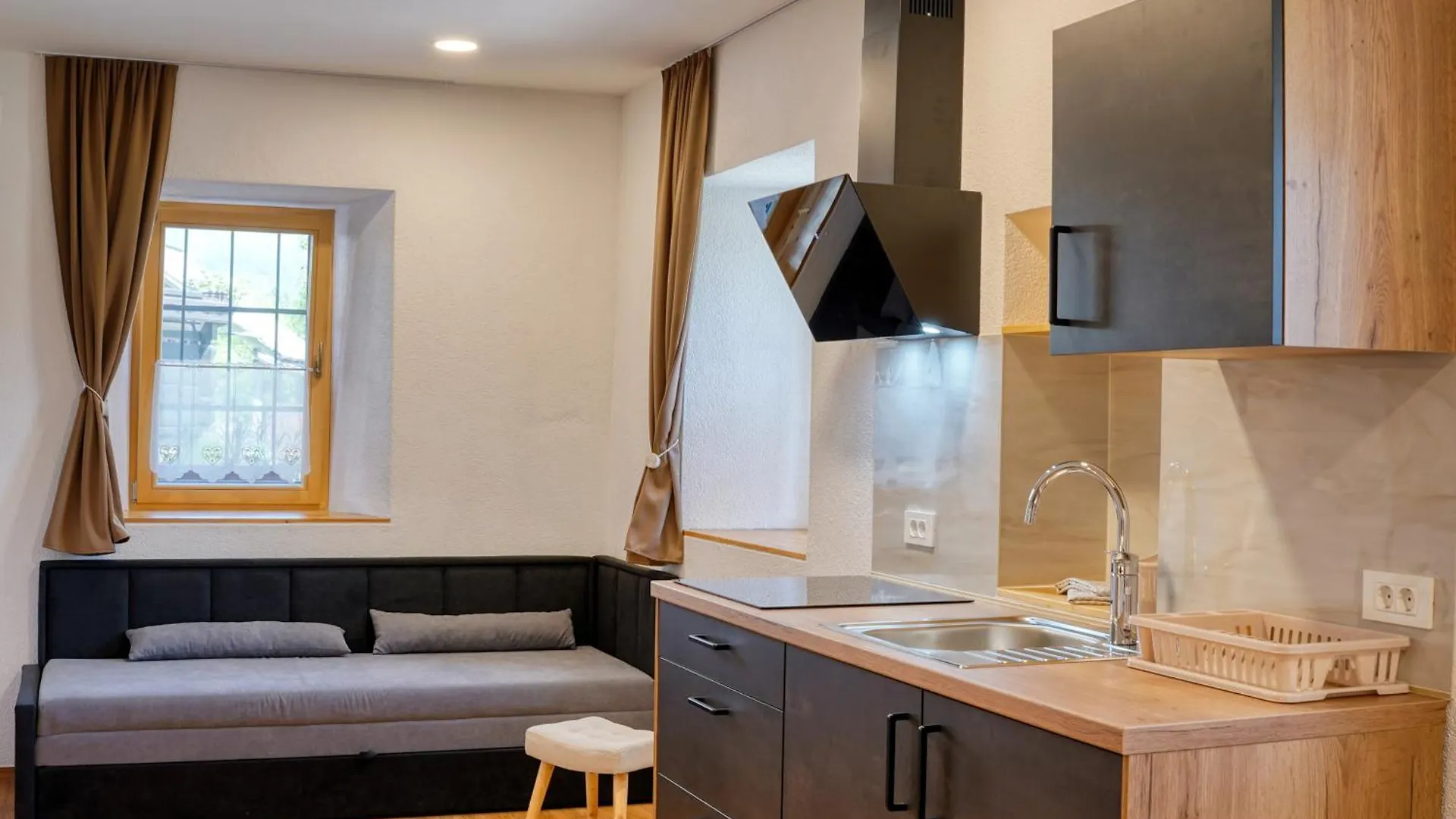 Domacija Kveder Apartment Cerklje na Gorenjskem
